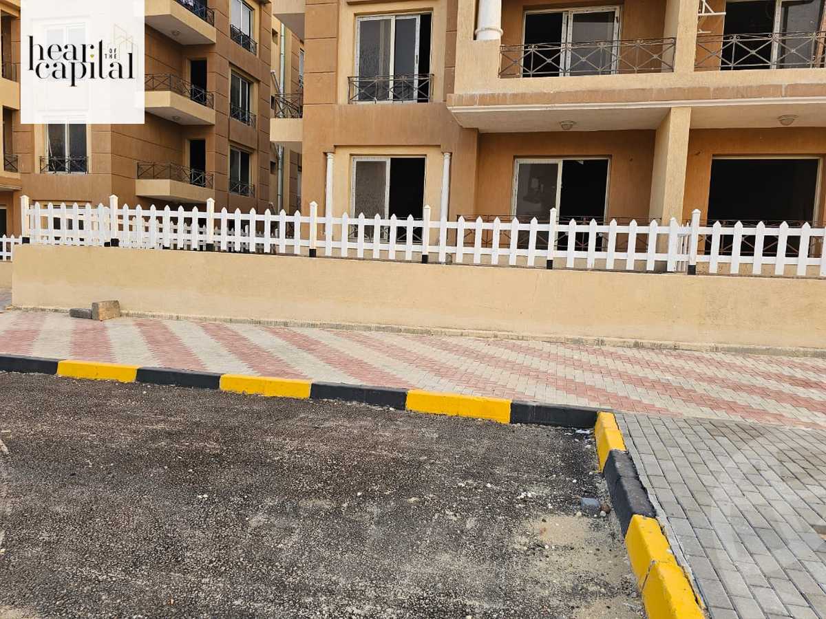 https://aqarmap.com.eg/en/listing/5513236-for-sale-cairo-el-sheikh-zayed-city-compounds-el-khamayel