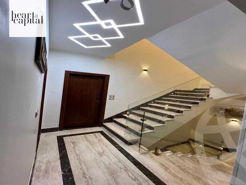 https://aqarmap.com.eg/en/listing/5515558-for-sale-cairo-el-sheikh-zayed-city-compounds-el-khamayel