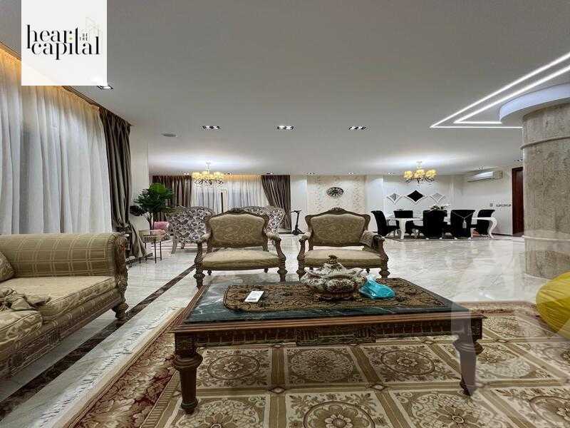 https://aqarmap.com.eg/en/listing/5515558-for-sale-cairo-el-sheikh-zayed-city-compounds-el-khamayel