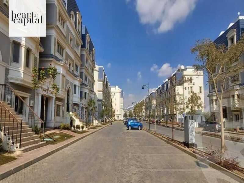 https://aqarmap.com.eg/en/listing/5541206-for-sale-cairo-new-cairo-compounds-mountain-view-hyde-park
