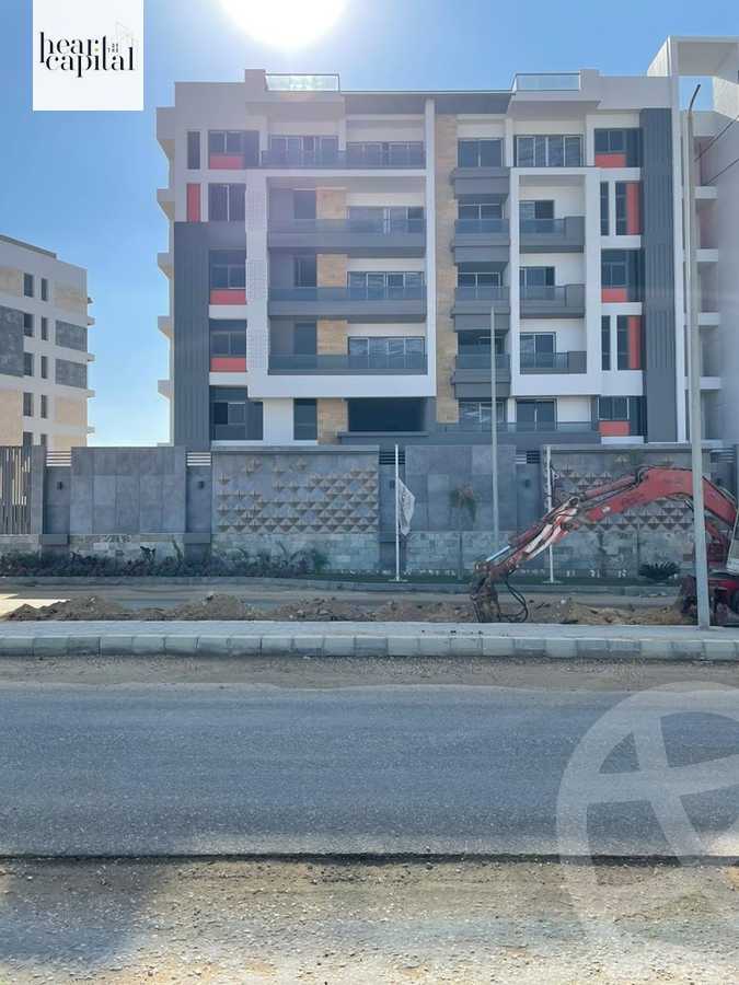 https://aqarmap.com.eg/ar/listing/5557591-for-sale-cairo-new-cairo-compounds-dh-ykwn-2-ryzydns-styl-hwm