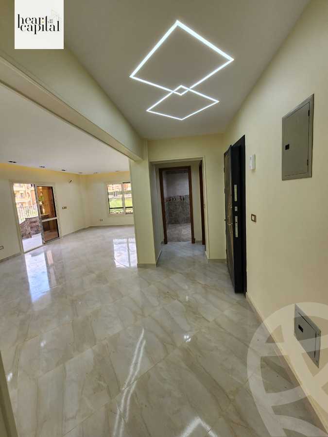 https://aqarmap.com.eg/en/listing/5616328-for-sale-cairo-el-sheikh-zayed-city-compounds-el-khamayel