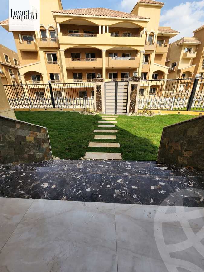https://aqarmap.com.eg/en/listing/5616603-for-sale-cairo-el-sheikh-zayed-city-compounds-el-khamayel