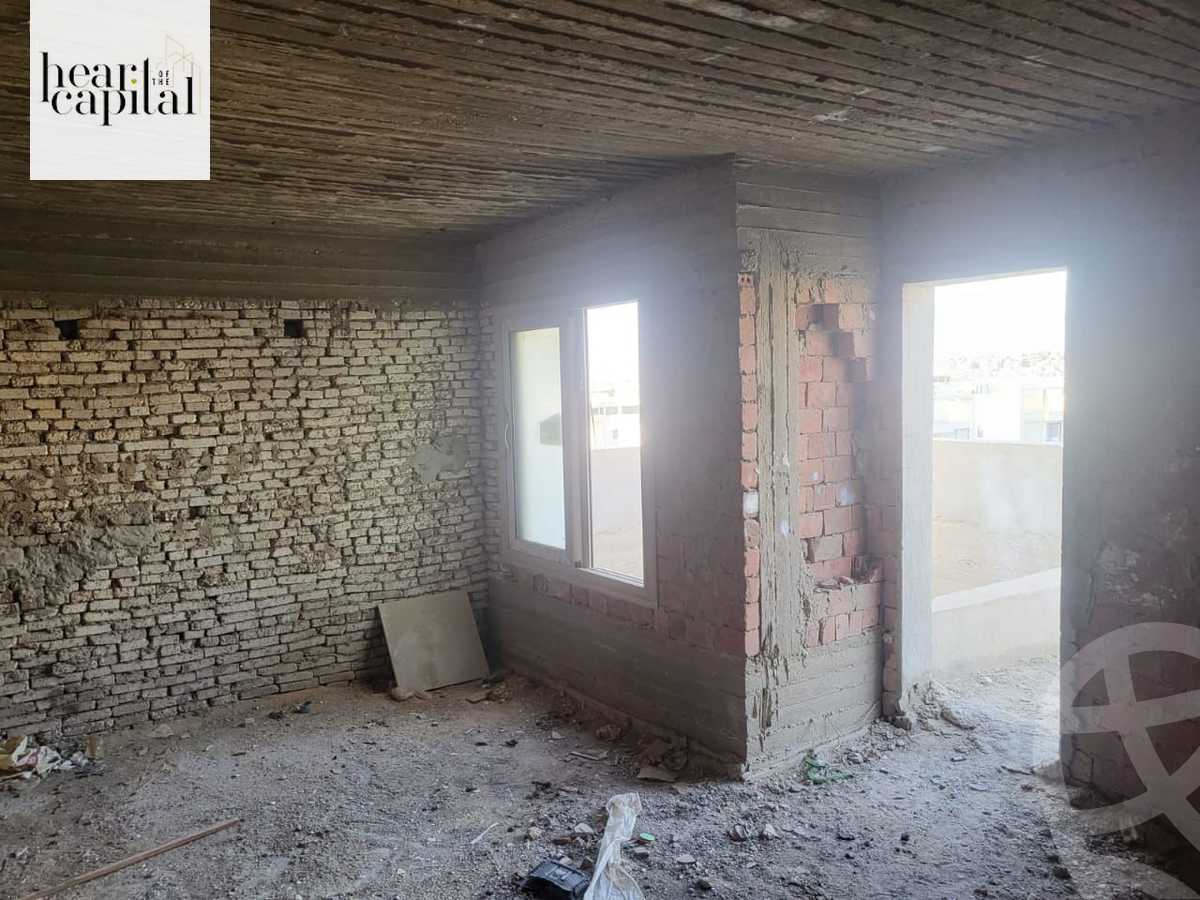 https://aqarmap.com.eg/en/listing/5628499-for-sale-cairo-new-cairo-compounds-galleria-moon-valley