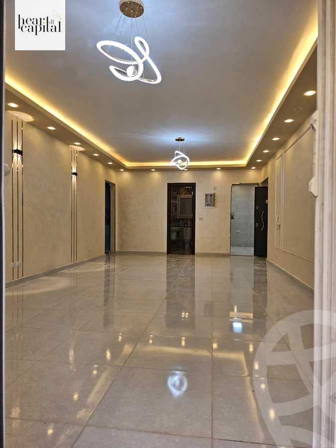 https://aqarmap.com.eg/en/listing/5695560-for-sale-cairo-el-sheikh-zayed-city-compounds-el-khamayel