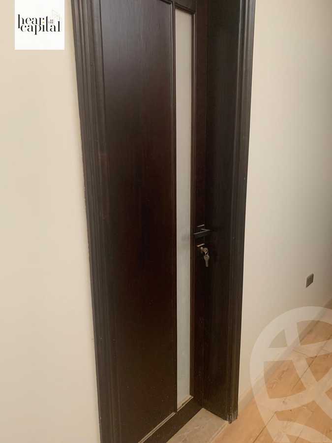 https://aqarmap.com.eg/en/listing/5728137-for-sale-cairo-new-cairo-compounds-mountain-view-hyde-park