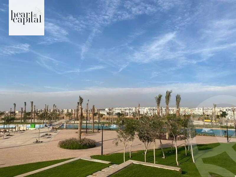 https://aqarmap.com.eg/en/listing/5808651-for-sale-cairo-new-cairo-compounds-hyde-park