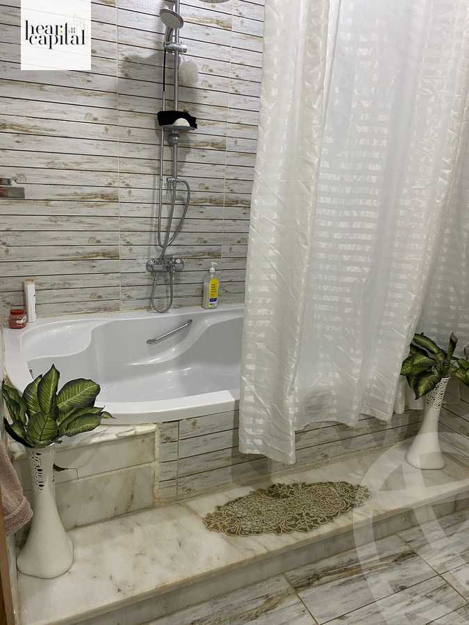 https://aqarmap.com.eg/ar/listing/5819912-for-sale-cairo-new-cairo-compounds-el-ashrafia