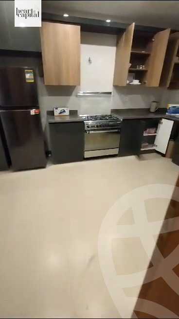 https://aqarmap.com.eg/ar/listing/5835538-for-sale-cairo-new-cairo-first-settlement-mhwr-mstfy-kml