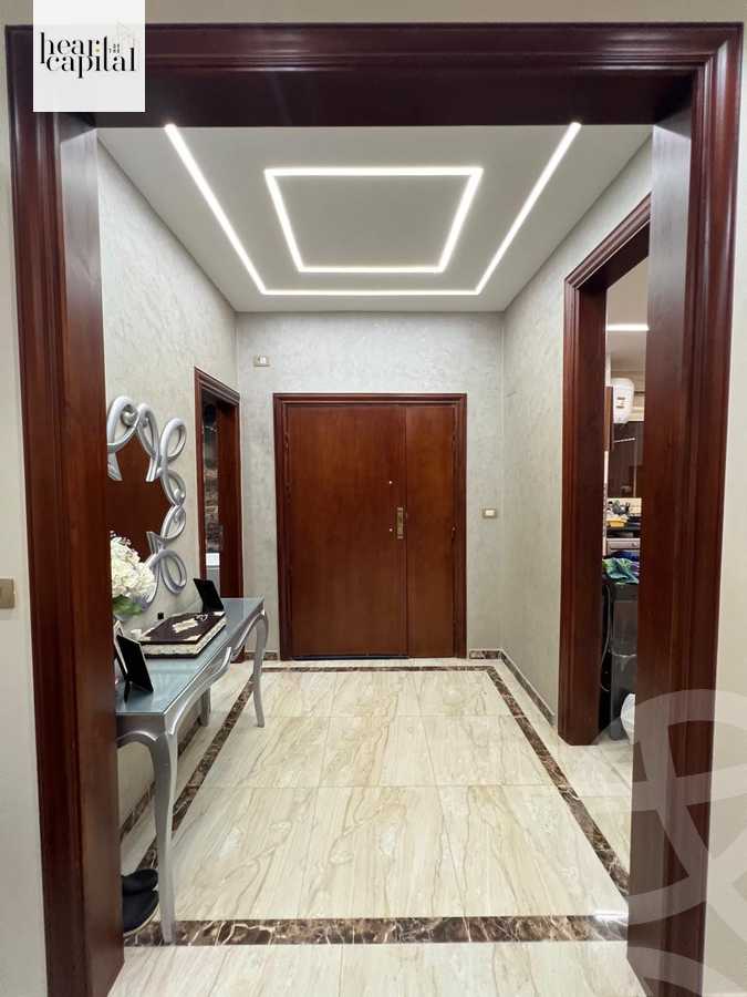 https://aqarmap.com.eg/en/listing/5888295-for-sale-cairo-el-sheikh-zayed-city-compounds-el-khamayel