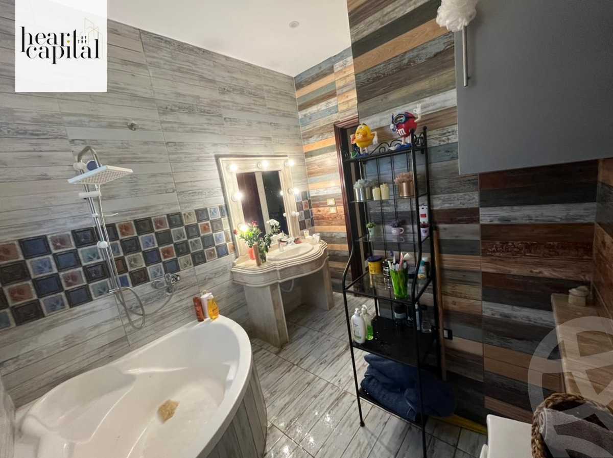 https://aqarmap.com.eg/ar/listing/5900386-for-sale-cairo-el-sheikh-zayed-city-compounds-el-khamayel