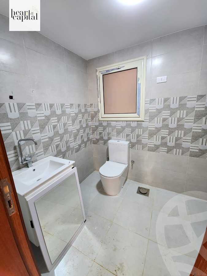 https://aqarmap.com.eg/en/listing/5900429-for-sale-cairo-el-sheikh-zayed-city-compounds-el-khamayel