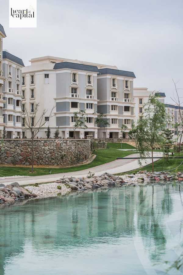 https://aqarmap.com.eg/ar/listing/5910829-for-sale-cairo-new-cairo-compounds-mountain-view-hyde-park