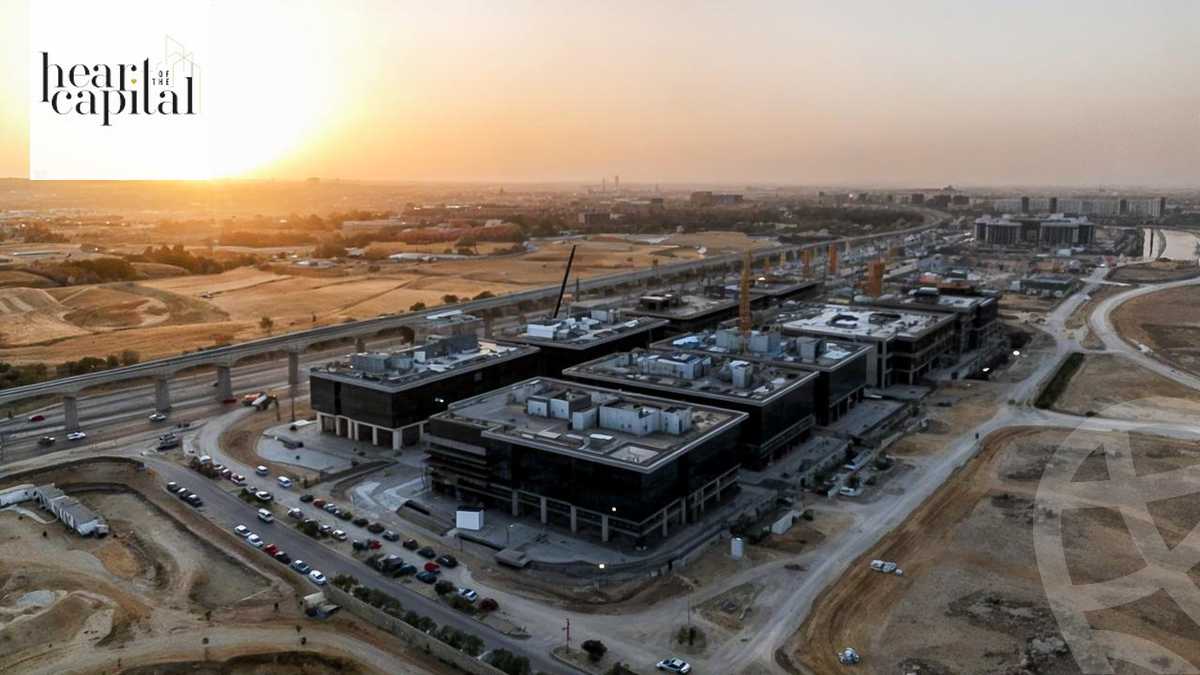 https://aqarmap.com.eg/en/listing/5925762-for-sale-cairo-new-cairo-compounds-golden-gate-redcon