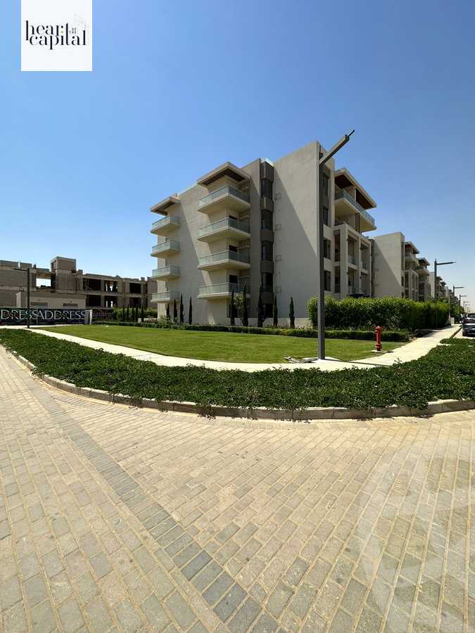 https://aqarmap.com.eg/en/listing/5960419-for-sale-cairo-el-sheikh-zayed-city-compounds-kmbwnd-fyldj-wyst-dr-llttwyr