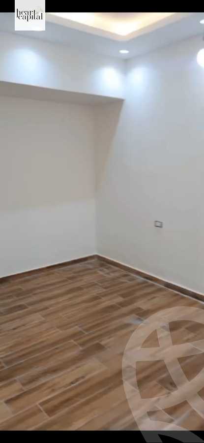 https://aqarmap.com.eg/en/listing/5977259-for-sale-cairo-el-sheikh-zayed-city-compounds-el-khamayel