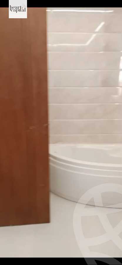 https://aqarmap.com.eg/en/listing/5977259-for-sale-cairo-el-sheikh-zayed-city-compounds-el-khamayel