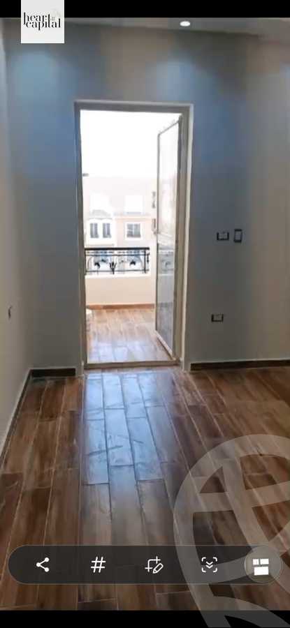 https://aqarmap.com.eg/en/listing/5977259-for-sale-cairo-el-sheikh-zayed-city-compounds-el-khamayel