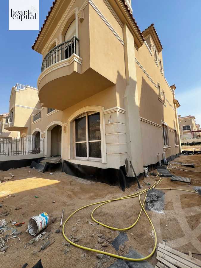 https://aqarmap.com.eg/en/listing/5989471-for-sale-cairo-new-cairo-compounds-el-patio-oro