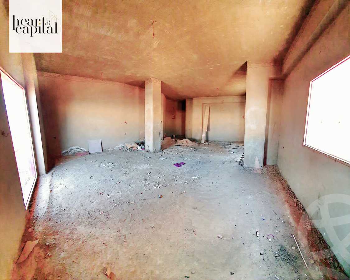 https://aqarmap.com.eg/ar/listing/5998997-for-sale-cairo-new-cairo-first-settlement-mhwr-mstfy-kml