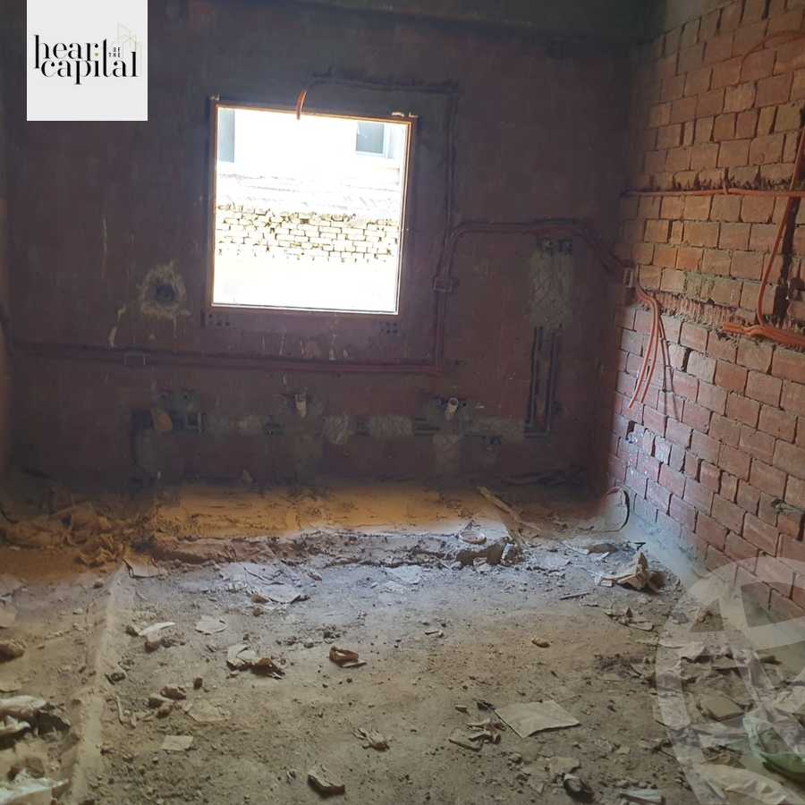 https://aqarmap.com.eg/ar/listing/5998997-for-sale-cairo-new-cairo-first-settlement-mhwr-mstfy-kml