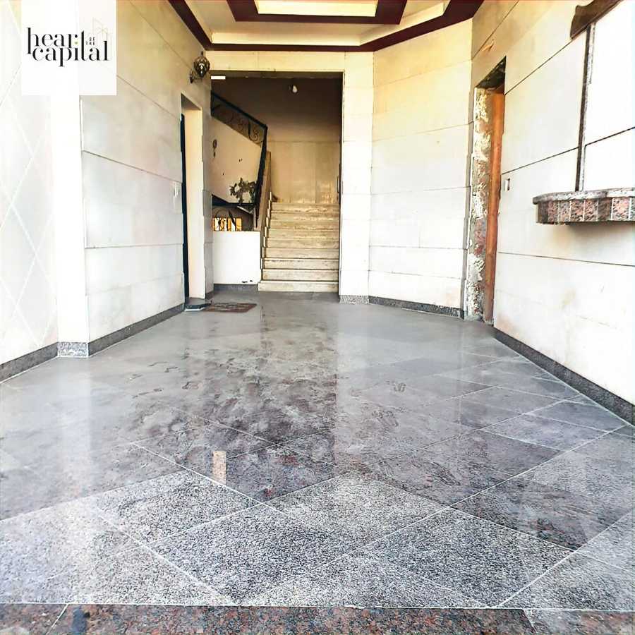 https://aqarmap.com.eg/ar/listing/5998997-for-sale-cairo-new-cairo-first-settlement-mhwr-mstfy-kml