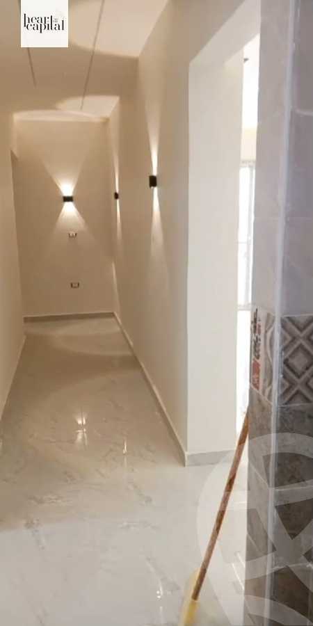 https://aqarmap.com.eg/en/listing/6039108-for-sale-cairo-el-sheikh-zayed-city-compounds-el-khamayel