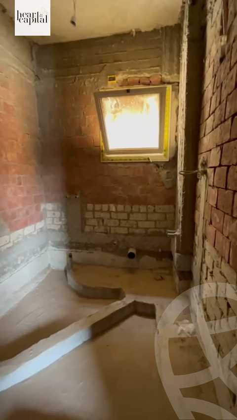 https://aqarmap.com.eg/en/listing/6039190-for-sale-cairo-el-sheikh-zayed-city-compounds-el-khamayel