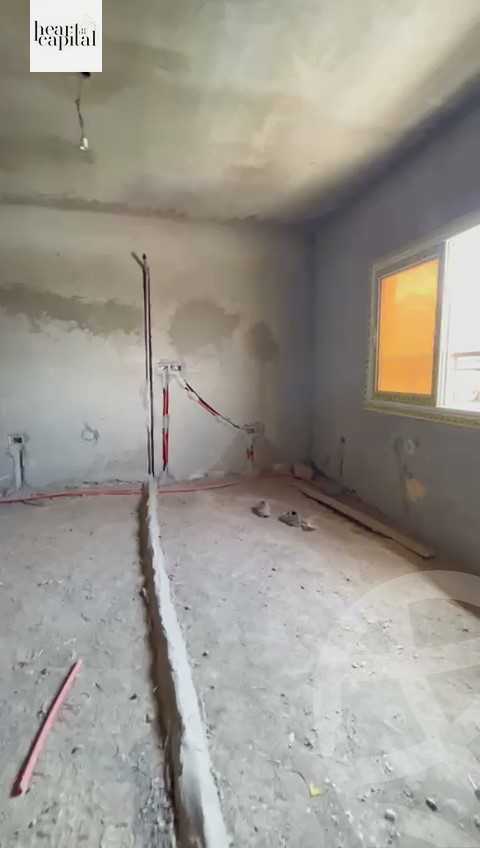 https://aqarmap.com.eg/en/listing/6039190-for-sale-cairo-el-sheikh-zayed-city-compounds-el-khamayel