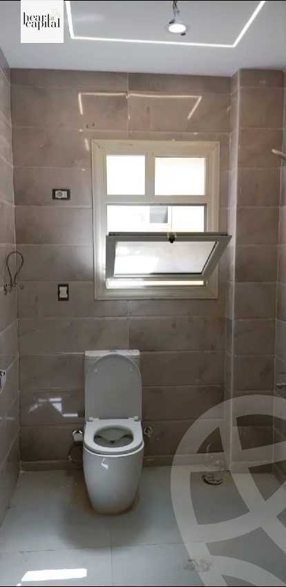 https://aqarmap.com.eg/ar/listing/6147862-for-sale-cairo-el-sheikh-zayed-city-compounds-el-khamayel