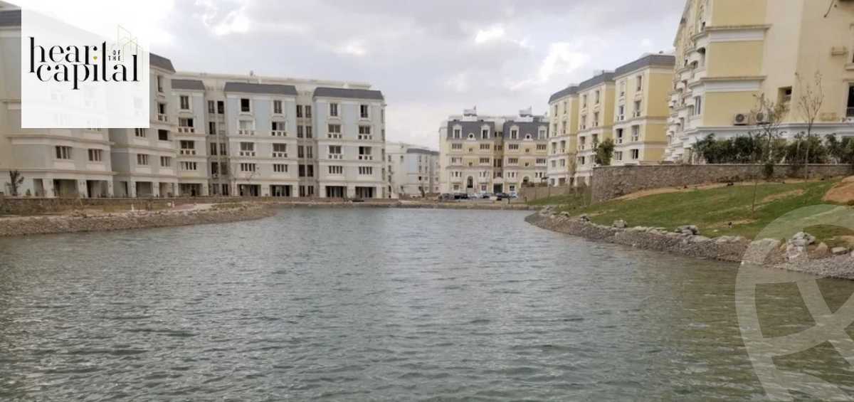 https://aqarmap.com.eg/en/listing/6152867-for-sale-cairo-new-cairo-compounds-mountain-view-hyde-park