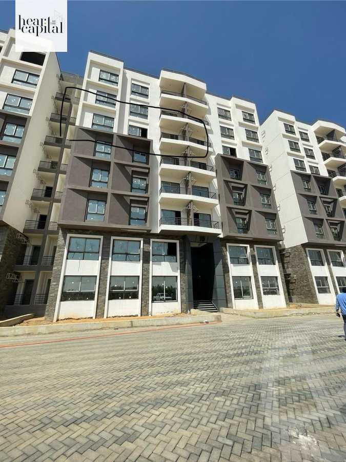https://aqarmap.com.eg/en/listing/6182894-for-sale-cairo-new-administrative-capital-r7-green-avenue