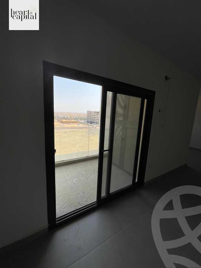 https://aqarmap.com.eg/ar/listing/6281917-for-sale-cairo-el-shorouk-compounds-al-burouj-compound-imkan