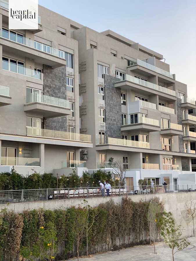 https://aqarmap.com.eg/ar/listing/6335940-for-sale-cairo-new-cairo-compounds-mwntn-fyw-y-syty-club-park-mountain-view-icity