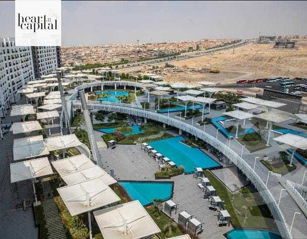 https://aqarmap.com.eg/en/listing/6585818-for-sale-cairo-new-cairo-compounds-park-mall-arab-development
