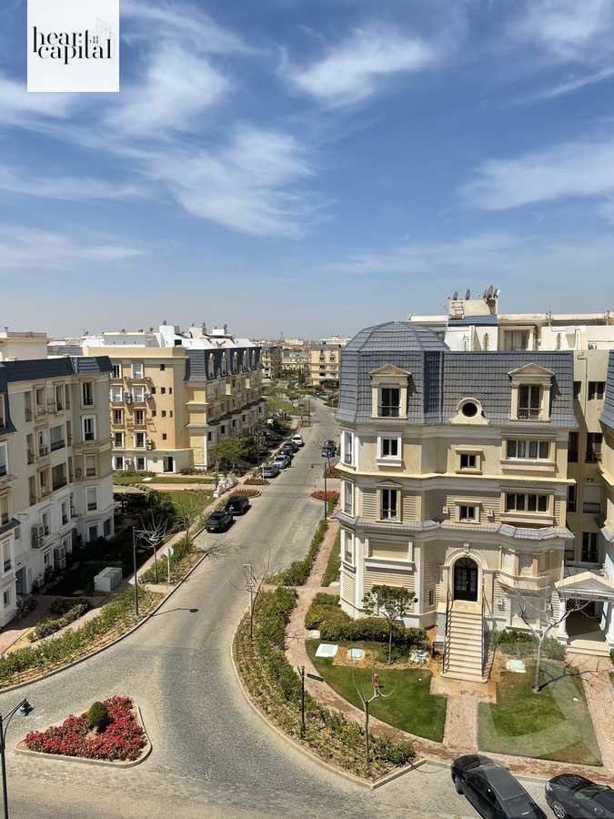 https://aqarmap.com.eg/en/listing/6598332-for-sale-cairo-new-cairo-compounds-mountain-view-hyde-park