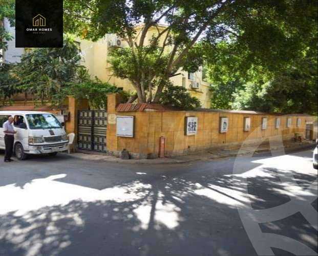 https://aqarmap.com.eg/ar/listing/2798120-for-sale-villa-alexandria-kafr-abdo-sant-square-st