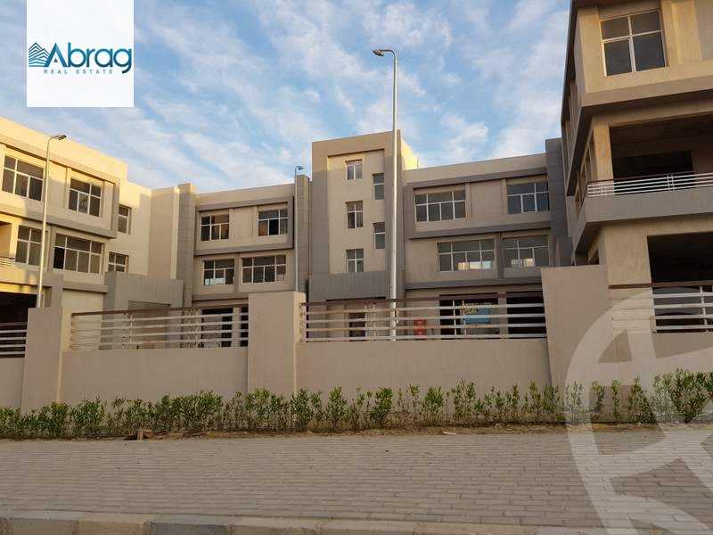 https://aqarmap.com.eg/en/listing/4231484-for-sale-cairo-el-sheikh-zayed-city-compounds-mwl-krm-4-bdr-ldyn-llttwyr-l-qry