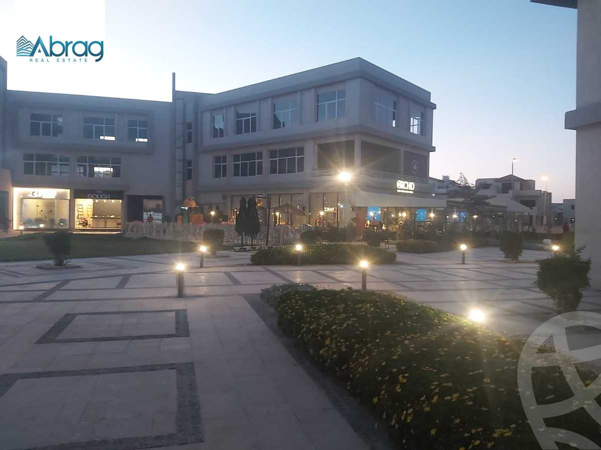 https://aqarmap.com.eg/en/listing/4231484-for-sale-cairo-el-sheikh-zayed-city-compounds-mwl-krm-4-bdr-ldyn-llttwyr-l-qry