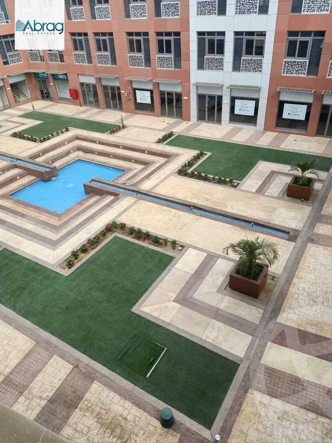 https://aqarmap.com.eg/ar/listing/4933428-for-sale-cairo-el-sheikh-zayed-city-compounds-the-courtyard-mall-dorra