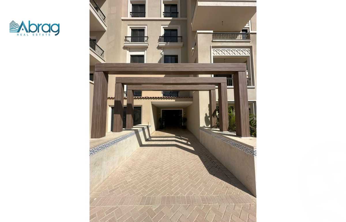 https://aqarmap.com.eg/en/listing/5818143-for-sale-cairo-el-sheikh-zayed-city-compounds-kmbwnd-fyldj-wyst-dr-llttwyr
