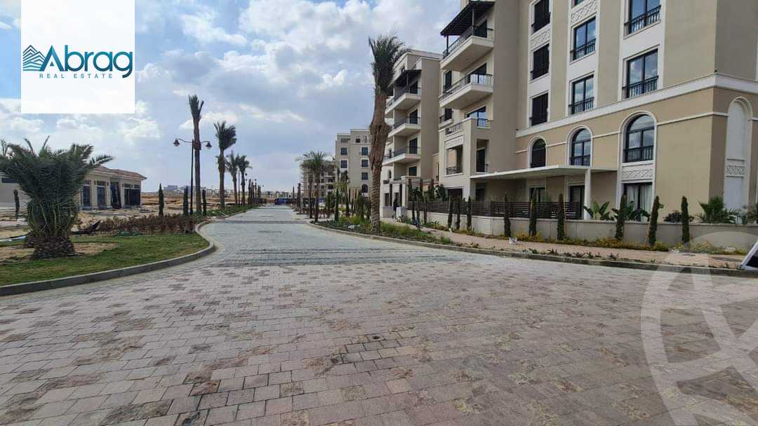https://aqarmap.com.eg/en/listing/6213434-for-sale-cairo-el-sheikh-zayed-city-compounds-kmbwnd-fyldj-wyst-dr-llttwyr