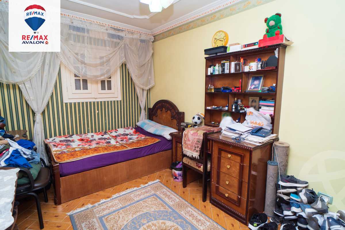https://aqarmap.com.eg/en/listing/4095885-for-sale-alexandria-zezenia-ibrahim-el-attar-st