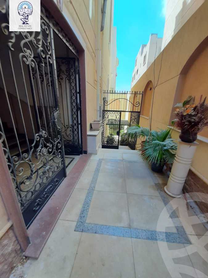 https://aqarmap.com.eg/ar/listing/3774928-for-sale-cairo-new-cairo-compounds-kmbwnd-ldf-lwtny