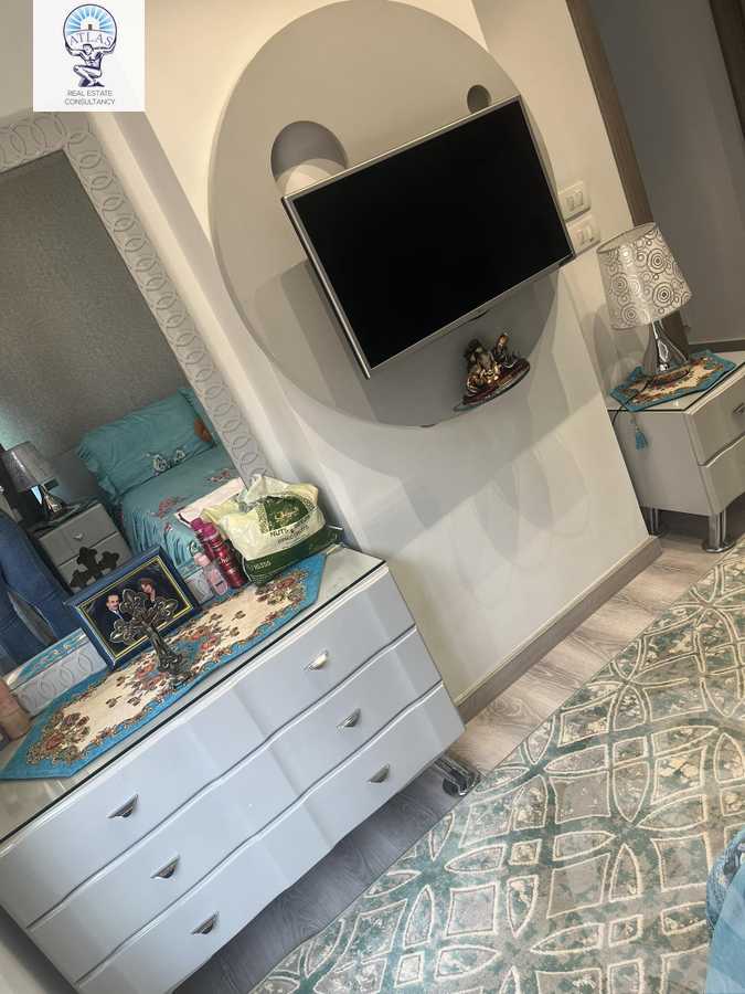 https://aqarmap.com.eg/en/listing/4211184-for-sale-cairo-new-cairo-compounds-midtown