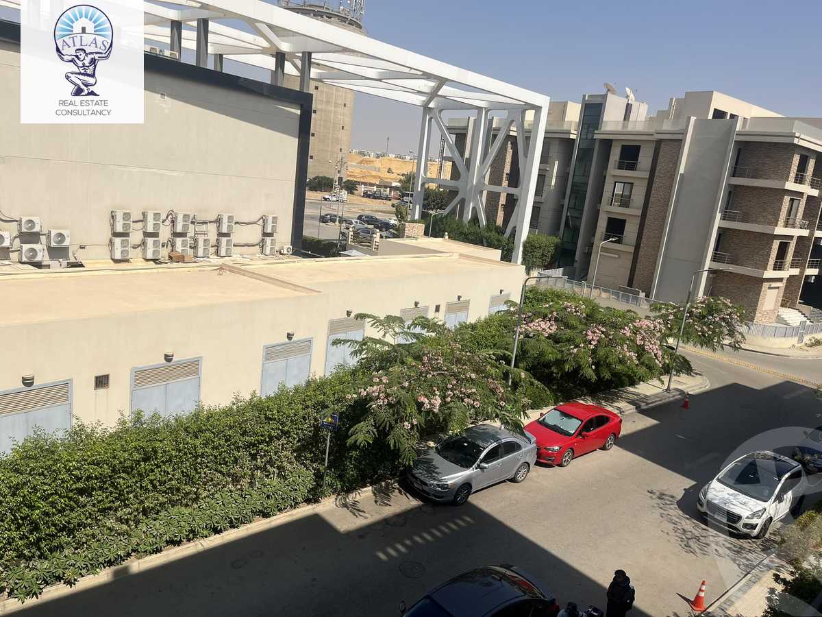 https://aqarmap.com.eg/en/listing/4211184-for-sale-cairo-new-cairo-compounds-midtown