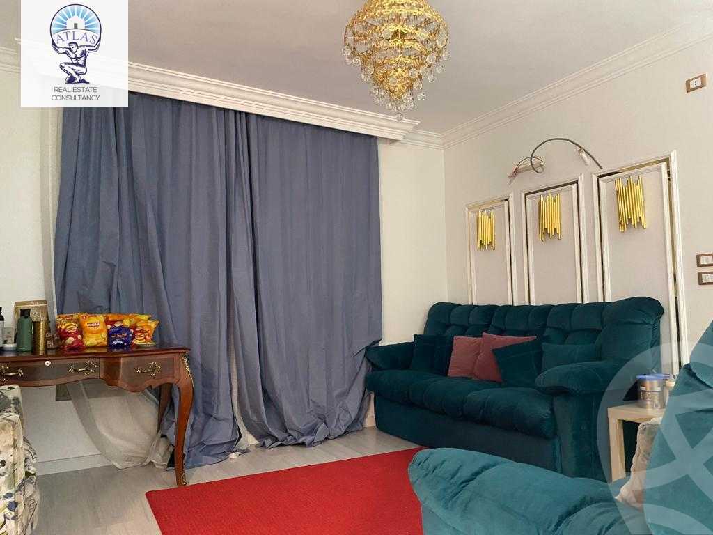 https://aqarmap.com.eg/en/listing/4299008-for-sale-cairo-new-cairo-compounds-moon-valley-2