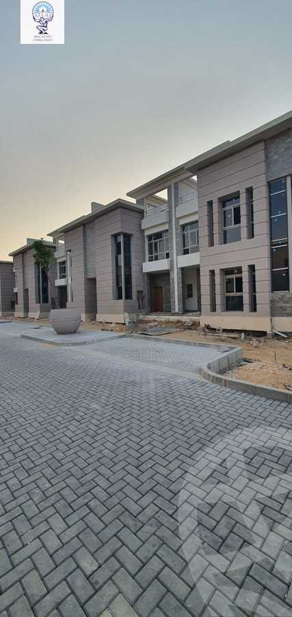https://aqarmap.com.eg/en/listing/4313169-for-sale-cairo-new-cairo-compounds-kmbwnd-lfwntyn-rkw