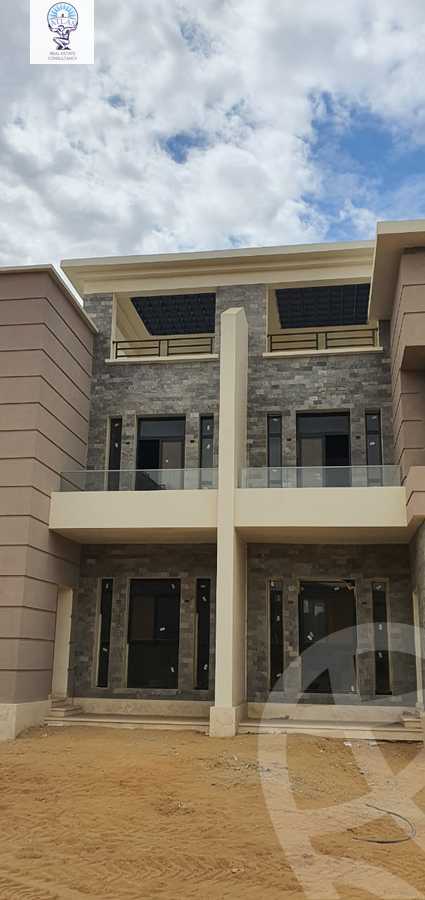 https://aqarmap.com.eg/en/listing/4313169-for-sale-cairo-new-cairo-compounds-kmbwnd-lfwntyn-rkw