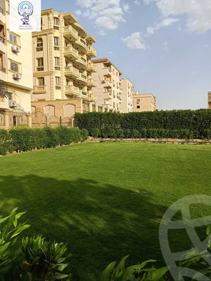 https://aqarmap.com.eg/en/listing/4371782-for-sale-new-cairo-gharb-arabella-selim-st